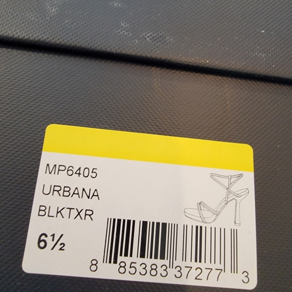 Badgley Mischka Urbana Stiletto Heels Black Metallic Bridal Prom NWT! - Picture 12 of 13